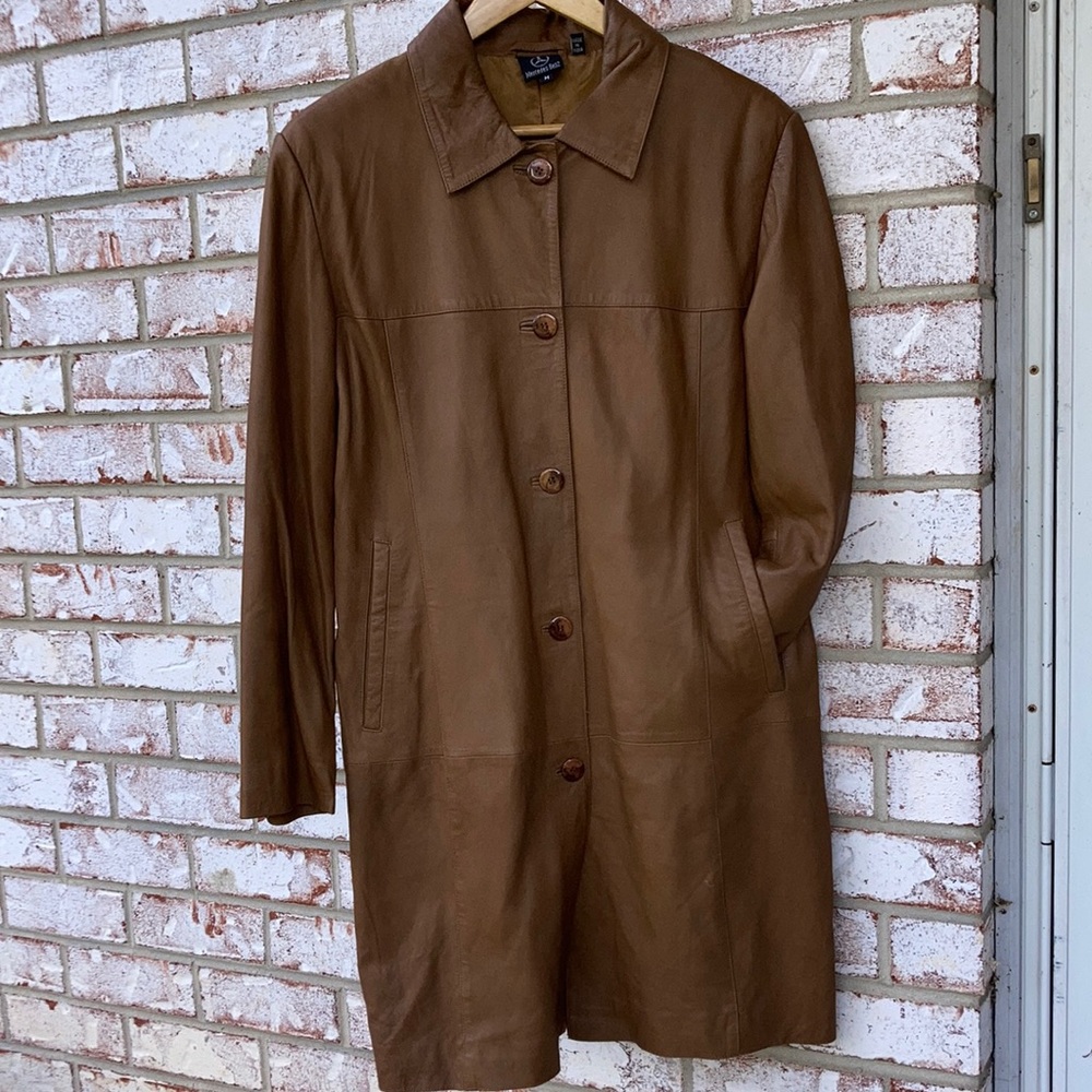 Ladies real soft leather (lamb) trench coat, tortoise shell engraved buttons